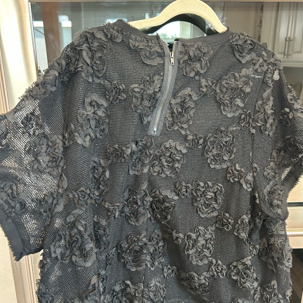 City Chic Black Textured Floral Blouse, XL/22W, GUC - Picture 3 of 3